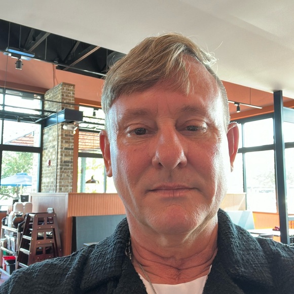 Meet your Posher, Posh - Picture 1 of 2